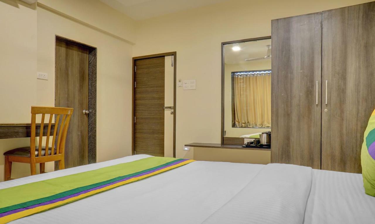 Treebo Bhagyashree Executive Hotel Mundhwa Bagian luar foto