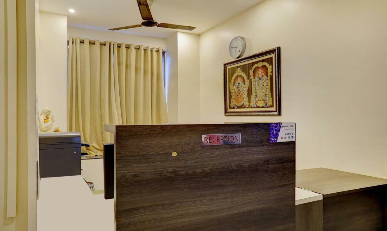 Treebo Bhagyashree Executive Hotel Mundhwa Bagian luar foto