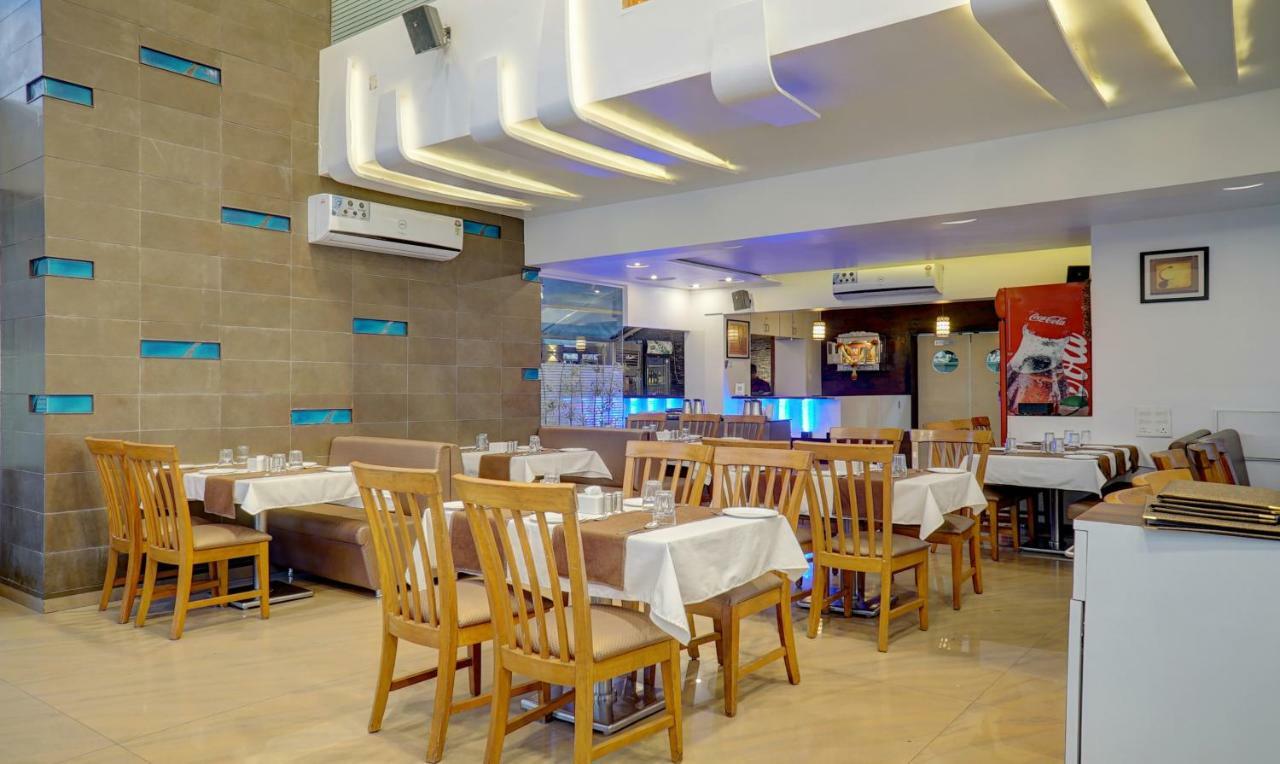 Treebo Bhagyashree Executive Hotel Mundhwa Bagian luar foto